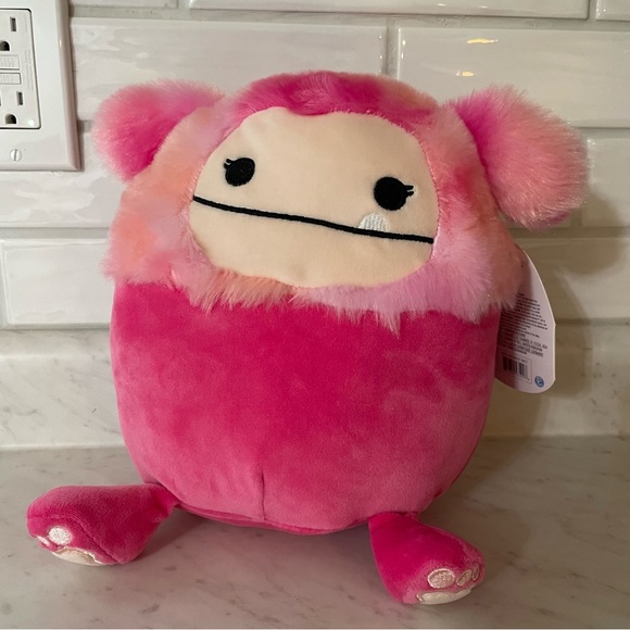 Squishmallows Other - Caparinne the Bigfoot Squishmallow